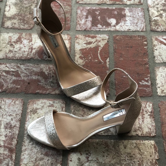 INC ankle strap heel sandals - Picture 7 of 9